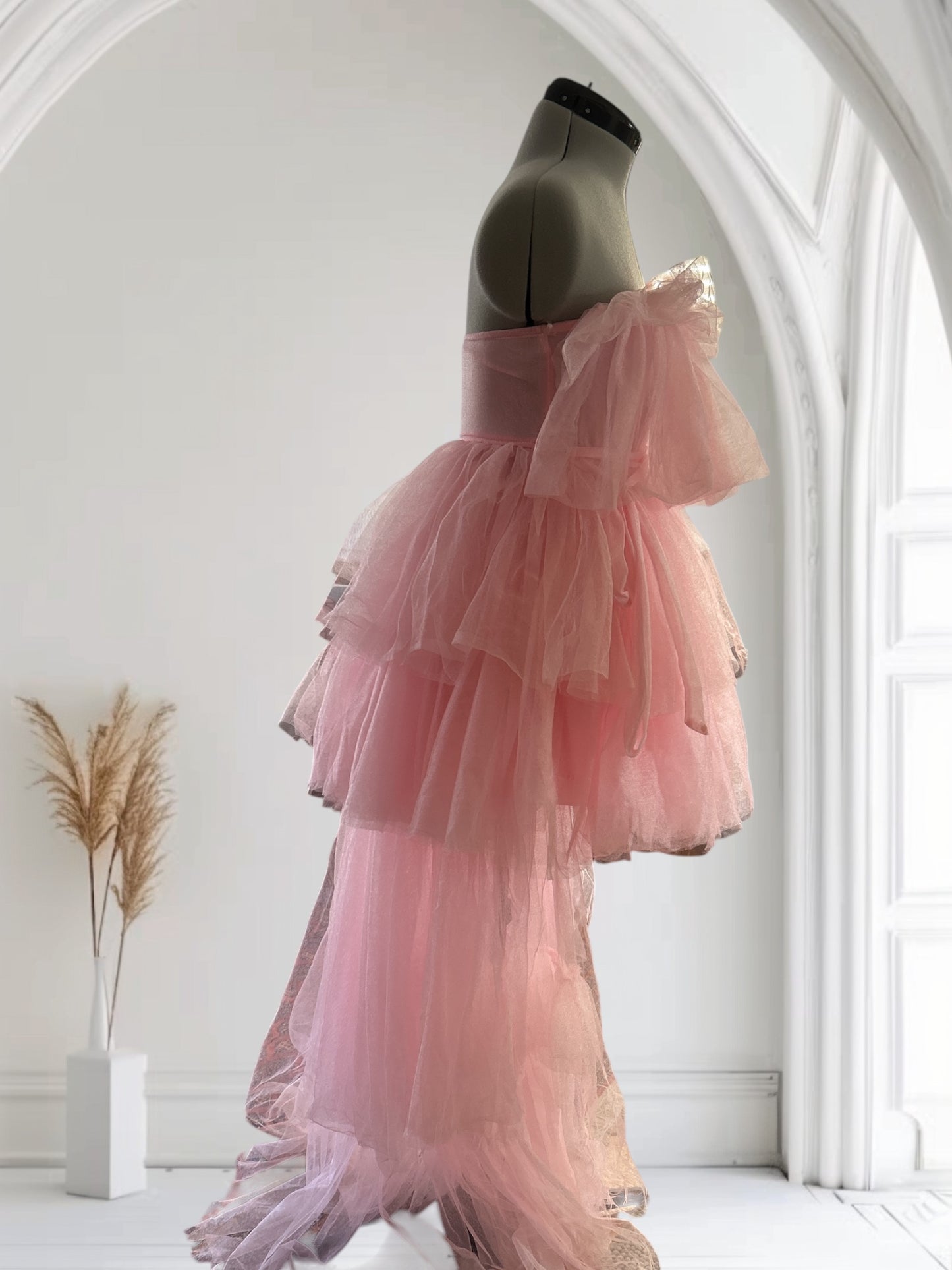 MODERN DAY COLLECTION PINK TULLE OFF SHOULDER NEW Without Tags.