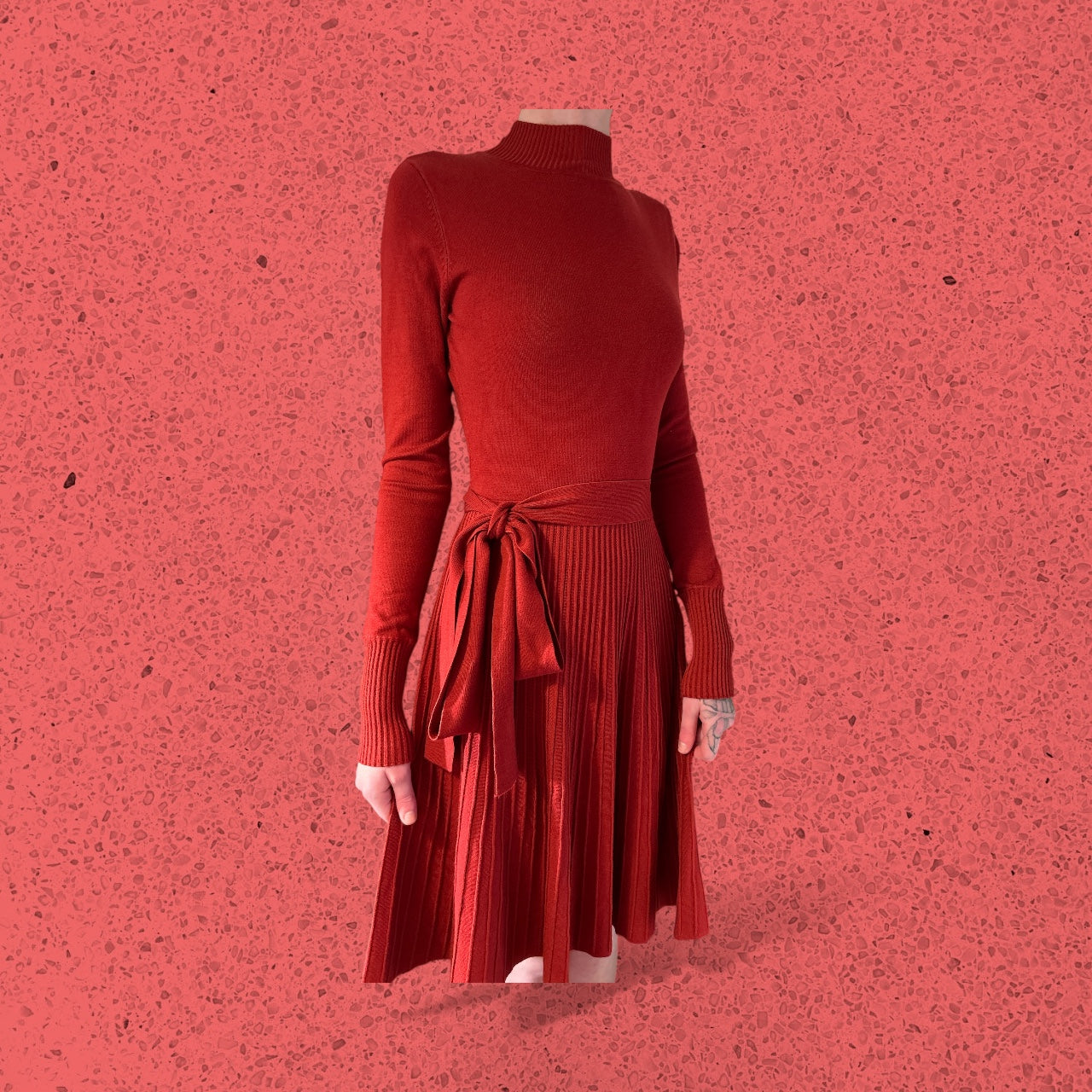 WOMENS "AmelieBoutik" RED DRESS MOCK NECK, BELTED NEW WITH TAGS IN UK SMALL