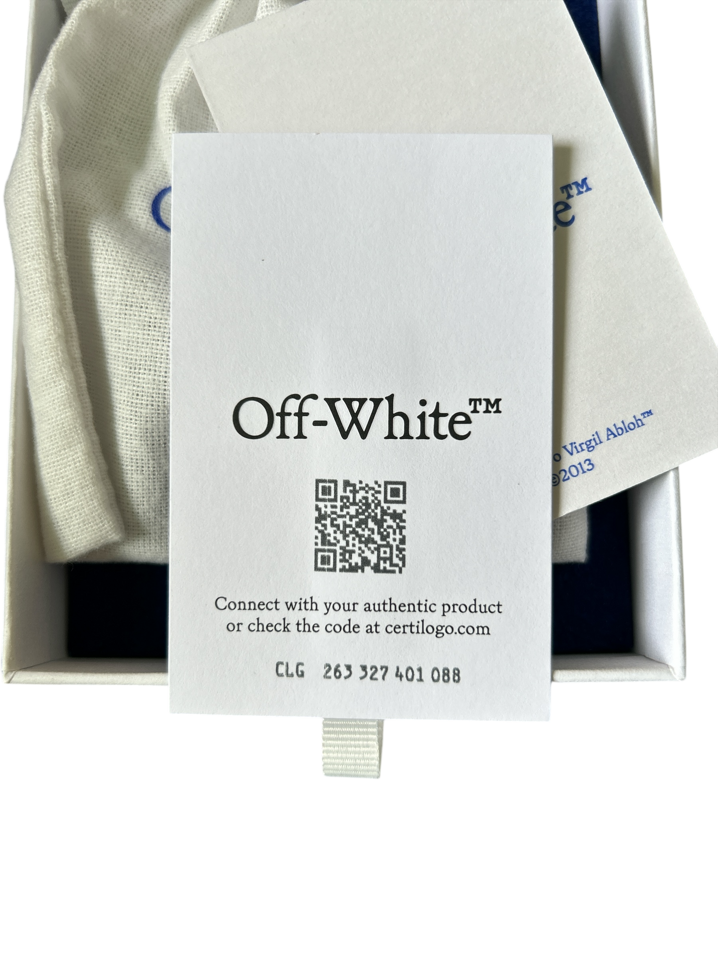 "OFF WHITE" SILVER NECKLACE BOXED WITH TAGS NEW, READY TO WEAR OFF WHITE.RRP:£350.00