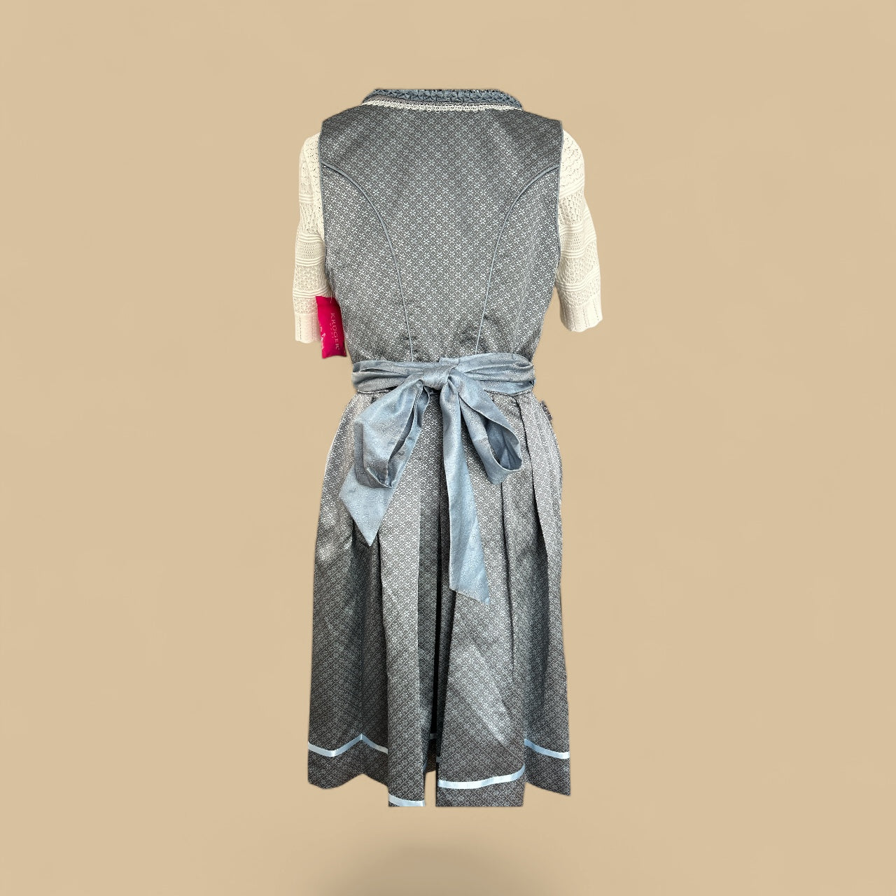NEW WITH TAGS A KRUGER (GERMAN) TRADITIONAL DIRNDL DRESS WITH APRON. RRP:€379.95. “THE OKTOBERFEST BEER FESTIVAL DRESS”