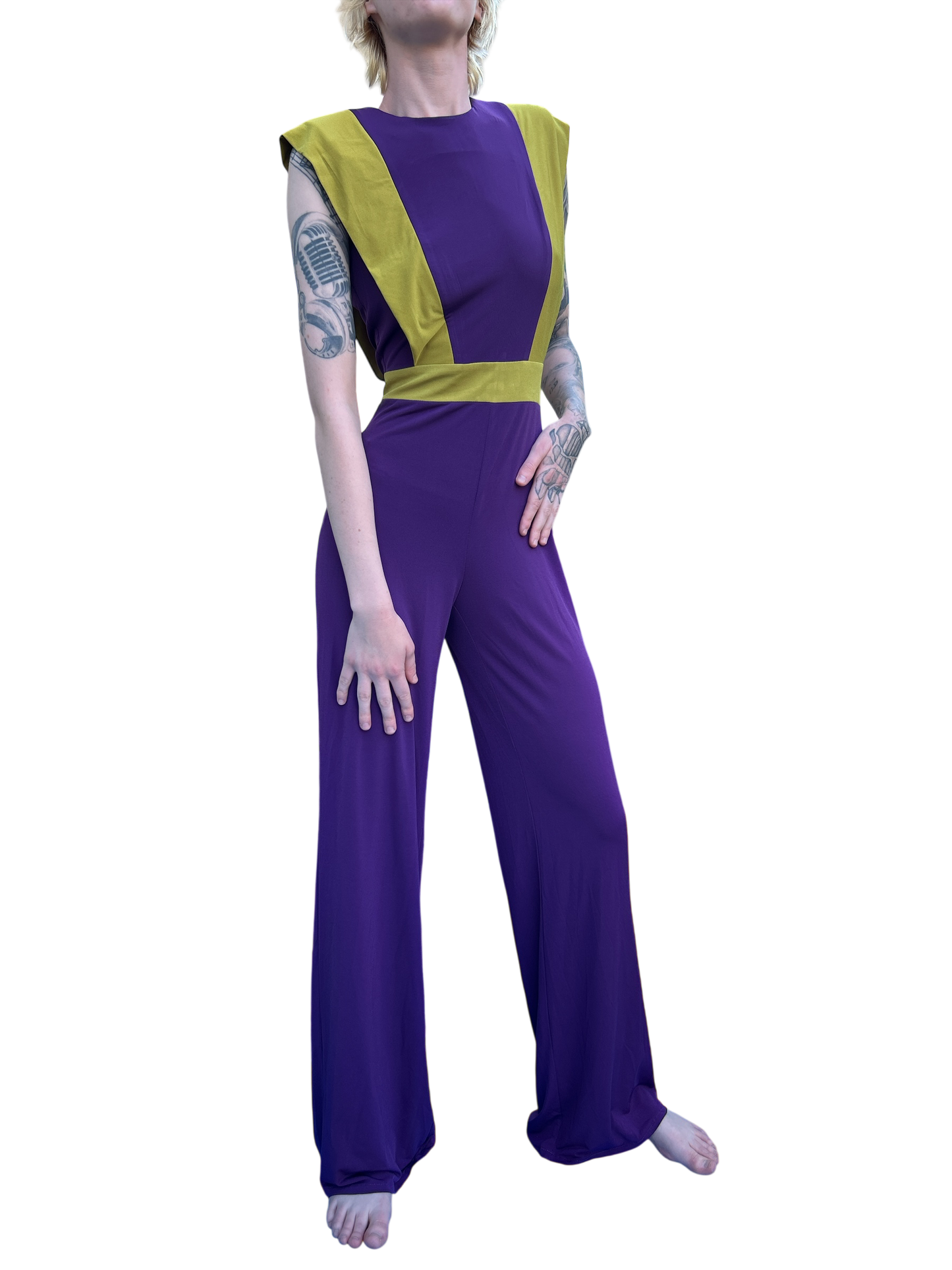 SPANISH DESIGNER CAYRO NEW AND TAGGED PANTSUIT IN VOILET WITH LIME INTERCHANGEABLE COLOURED SCARF. UK SIZE EXTRA SMALL.