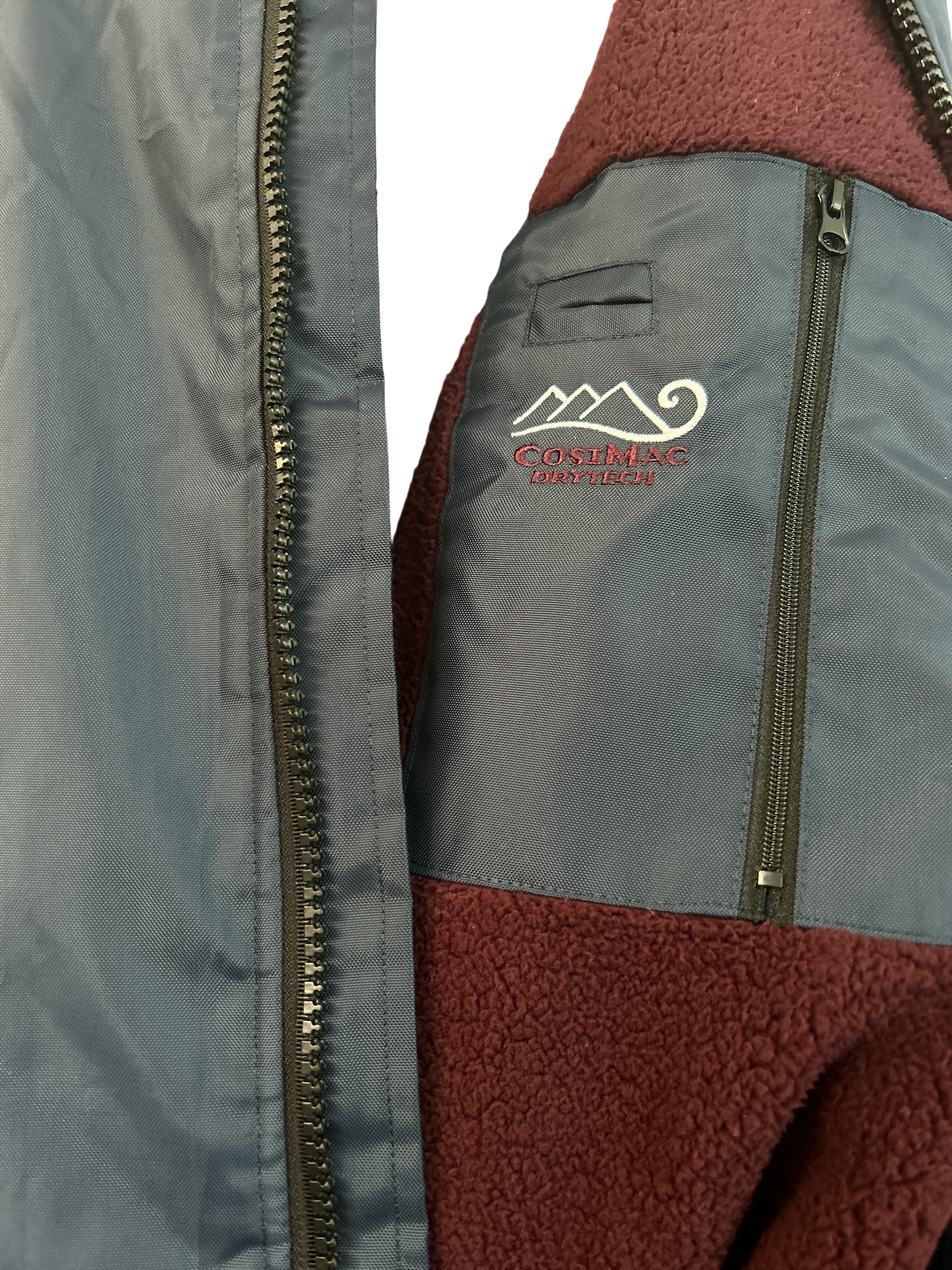 NEW WITH TAGS, COSIROBE FLEX WATERPROOF DRY CHANGING ROBE MIDNIGHT NAVY. SIZE LARGE. HOODED.