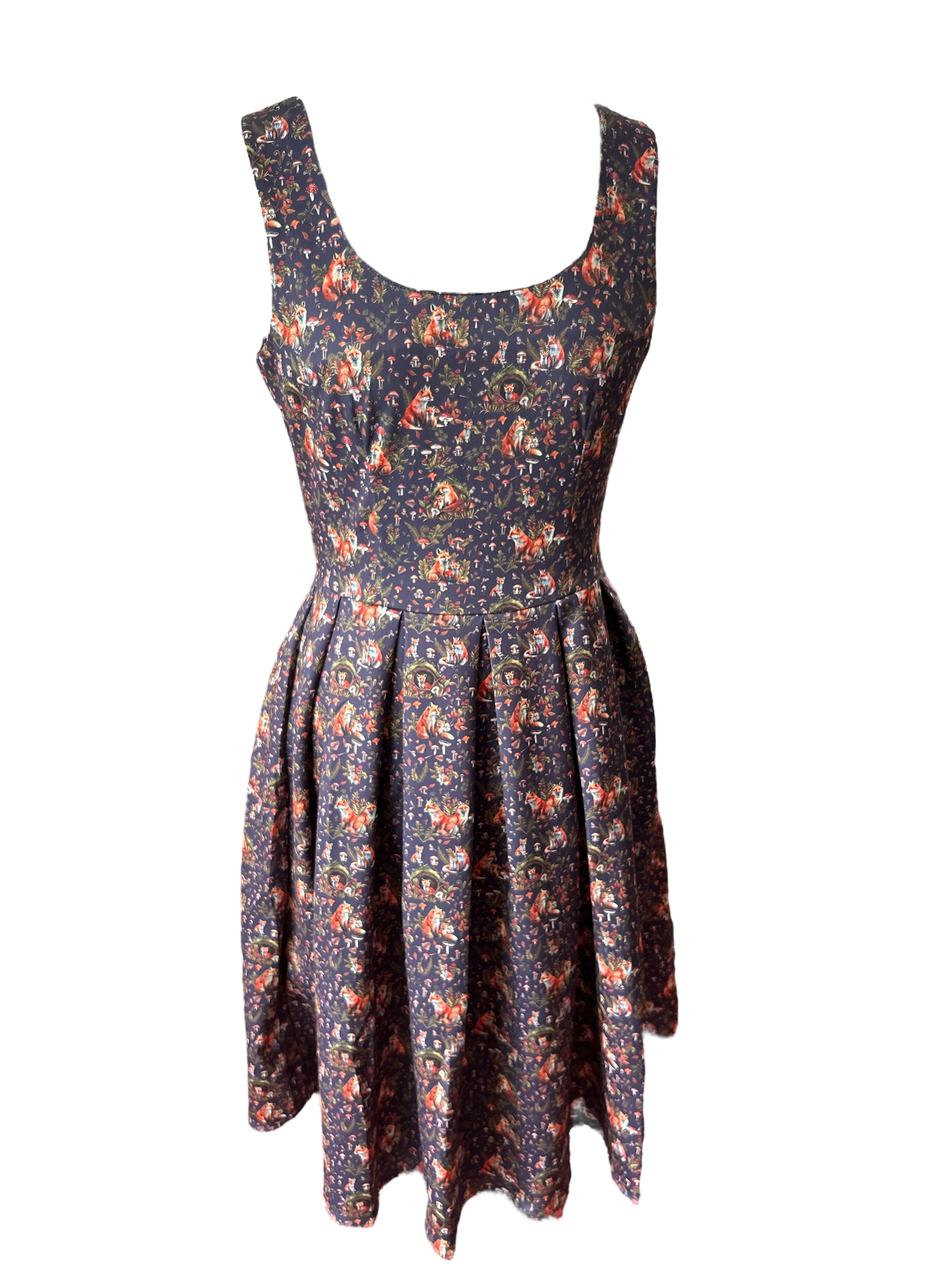 NEW AND TAGGED. Dolly & Dotty AMANDA PURPLE FOX DEN SWING DRESS, IN UK SIZE 8-10. SMALL. WITH 2 POCKETS.