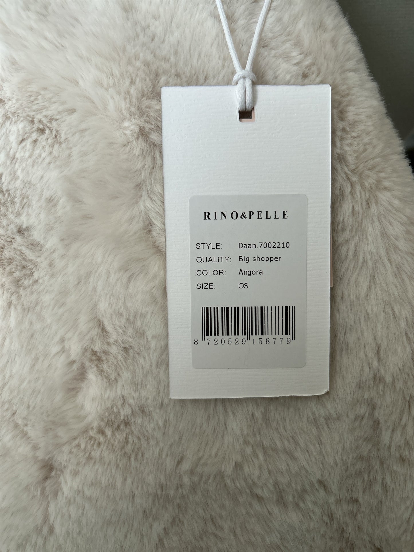 NEW WITH TAGS. RINO & PELLE ANGORA COLOURED LARGE TOTE/SHOPPER BAG FAUX SHEARLING.