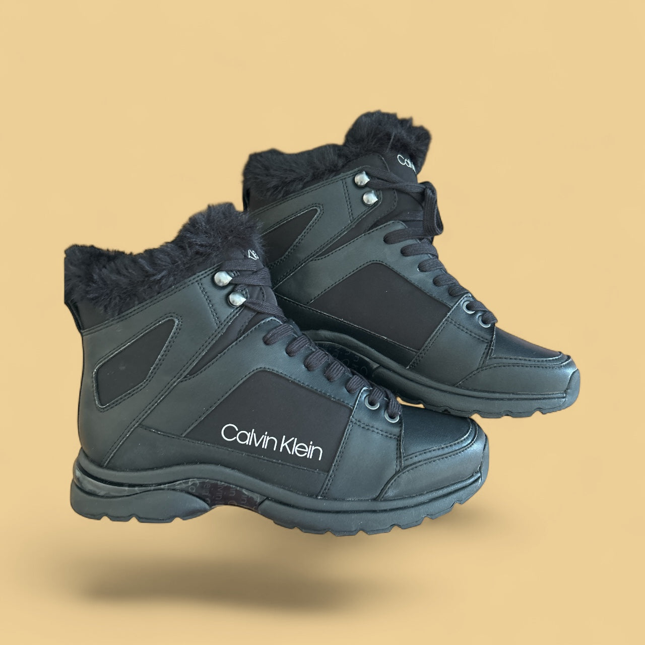 CALVIN KLEIN FAUX FUR BOOTS SIZE EU 40. UK 6. US: 9.5. HIGH TOP LACE UP. LEATHER AND MANMADE UPPER.BLACK LACE UP.