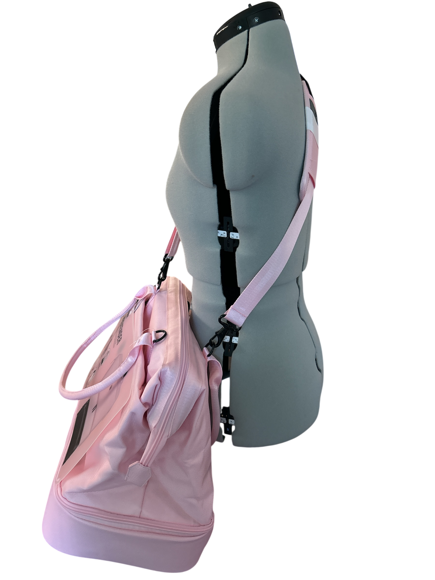 THE WEEKENDER TRAVEL TOTE BAG IN BLUSH (PINK) by SWISSGEAR. NEW WITH TAGS.