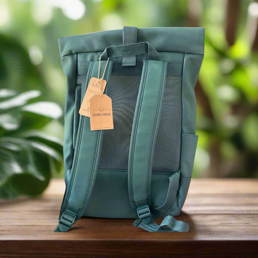 NEW AND TAGGED JOHNNY URBAN FOREST GREEN BACK PACK EXPANDABLE TO 17.5 litres.Weight:870g. RRP:€79.95 41cm (59cm Unrolled) x 29cm x 11cm.