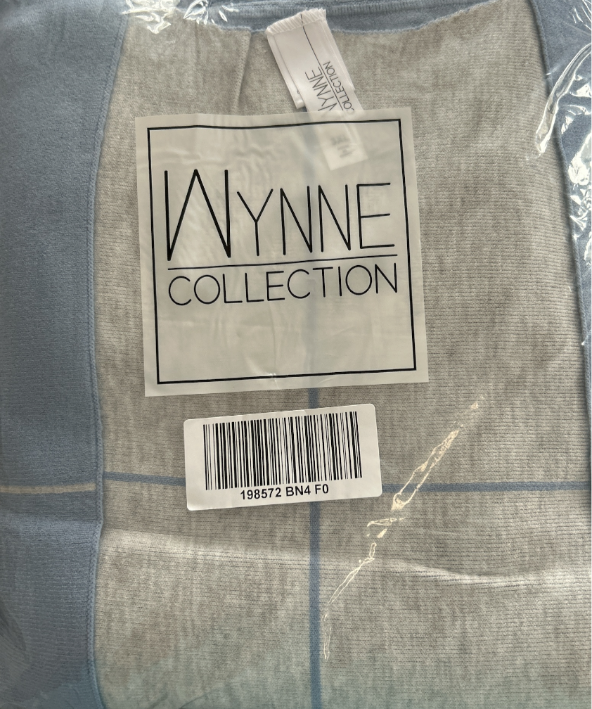 WOMENS WYNNE COLLECTION PONCHO WOOLY WARM CREAM/GREY TAGGED NEW