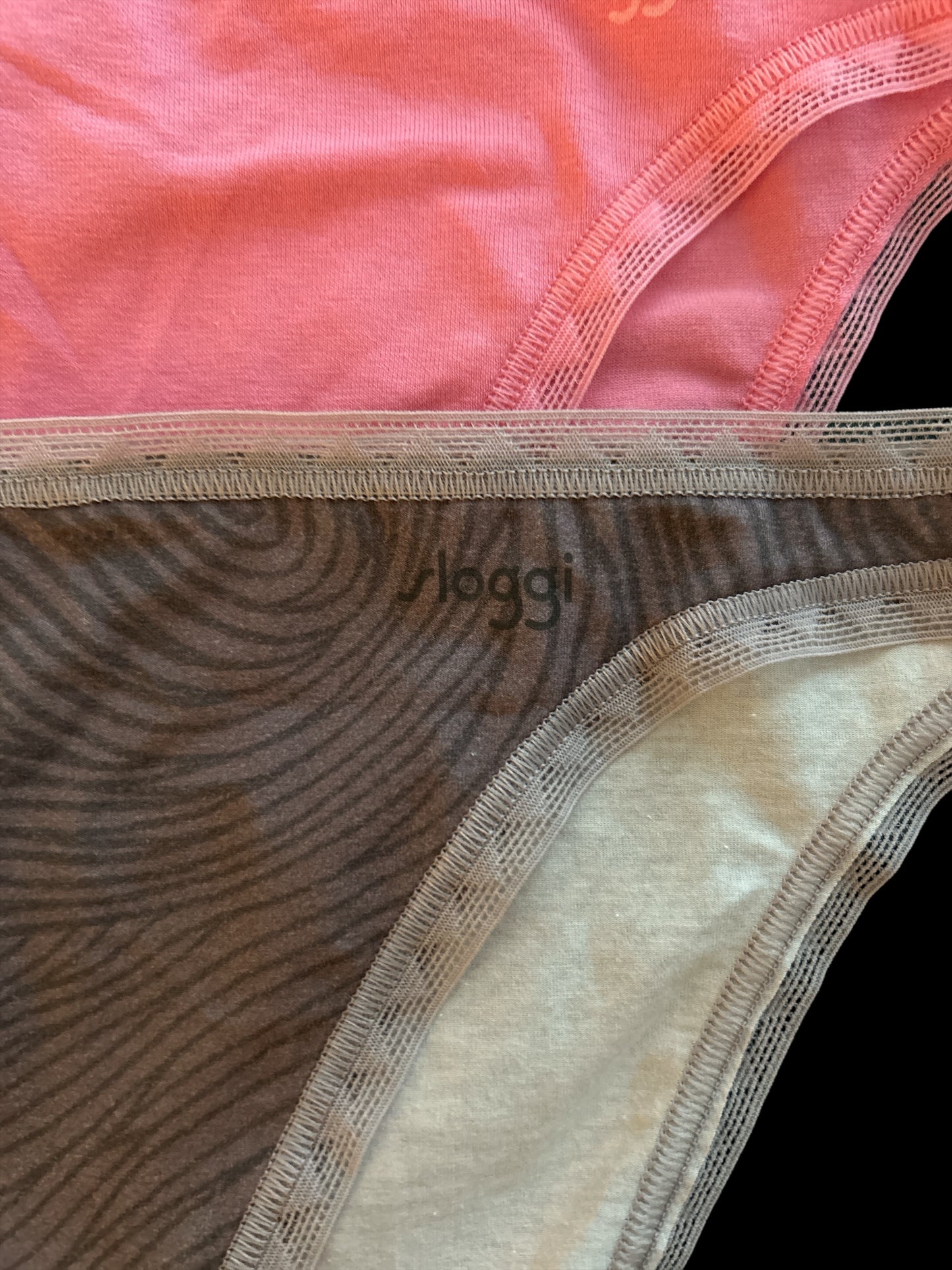 SLOGGI MINIS ORGANIC COTTON NEW BOXED IN MEDIUM SIZE. PINK & OATMEAL COLOUR RRP:£35.00 MID-RISE.