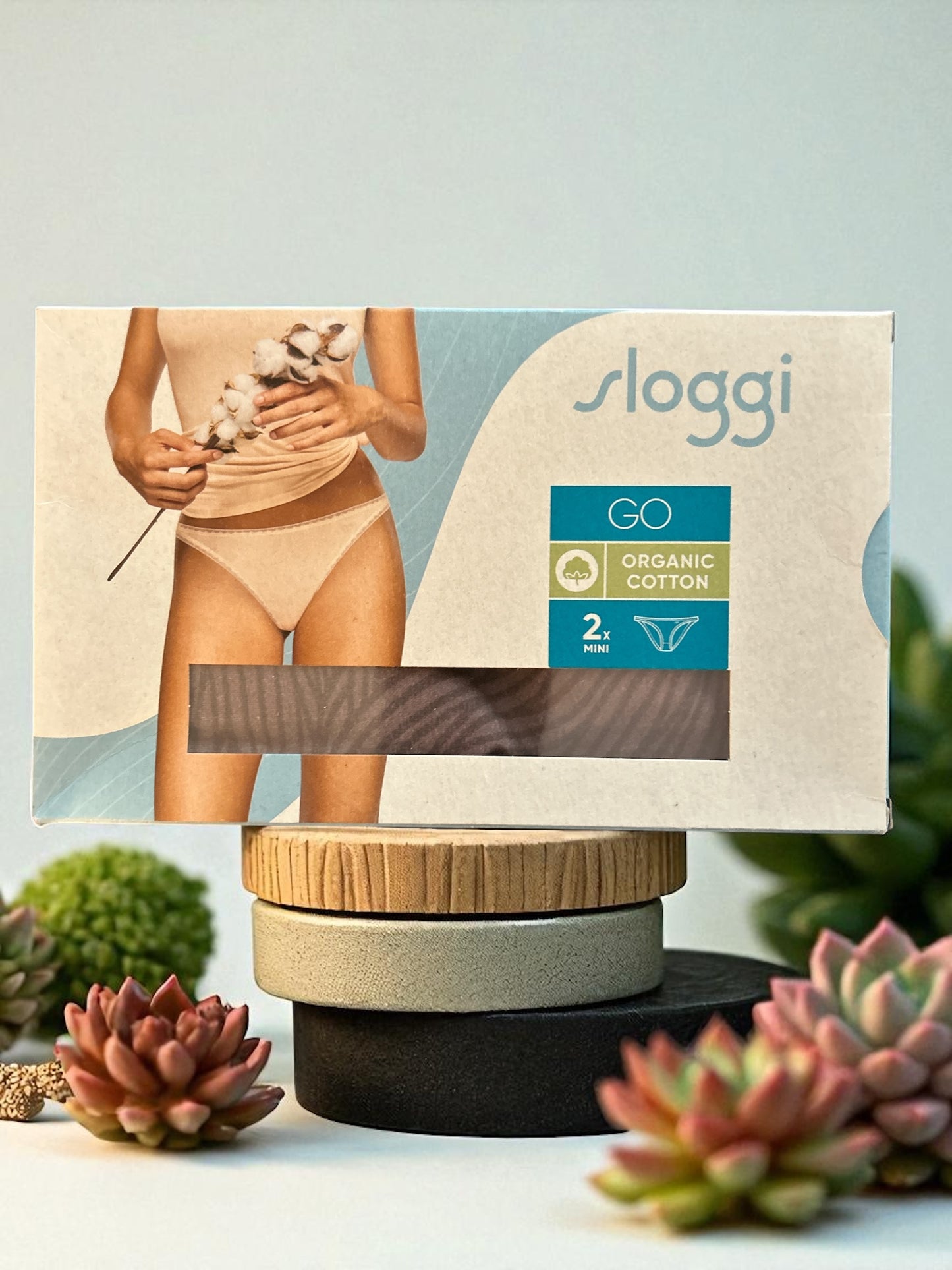 SLOGGI MINIS ORGANIC COTTON NEW BOXED IN MEDIUM SIZE. PINK & OATMEAL COLOUR RRP:£35.00 MID-RISE.