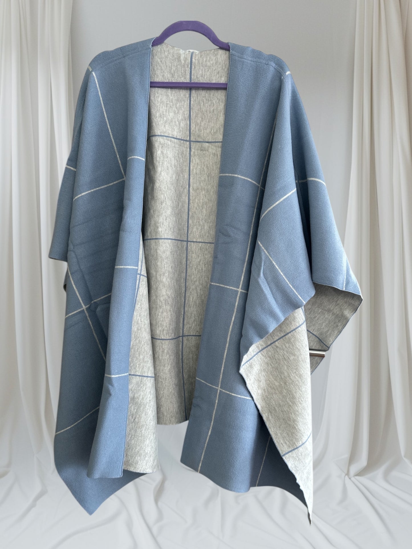 WOMENS WYNNE COLLECTION PONCHO WOOLY WARM CREAM/GREY TAGGED NEW