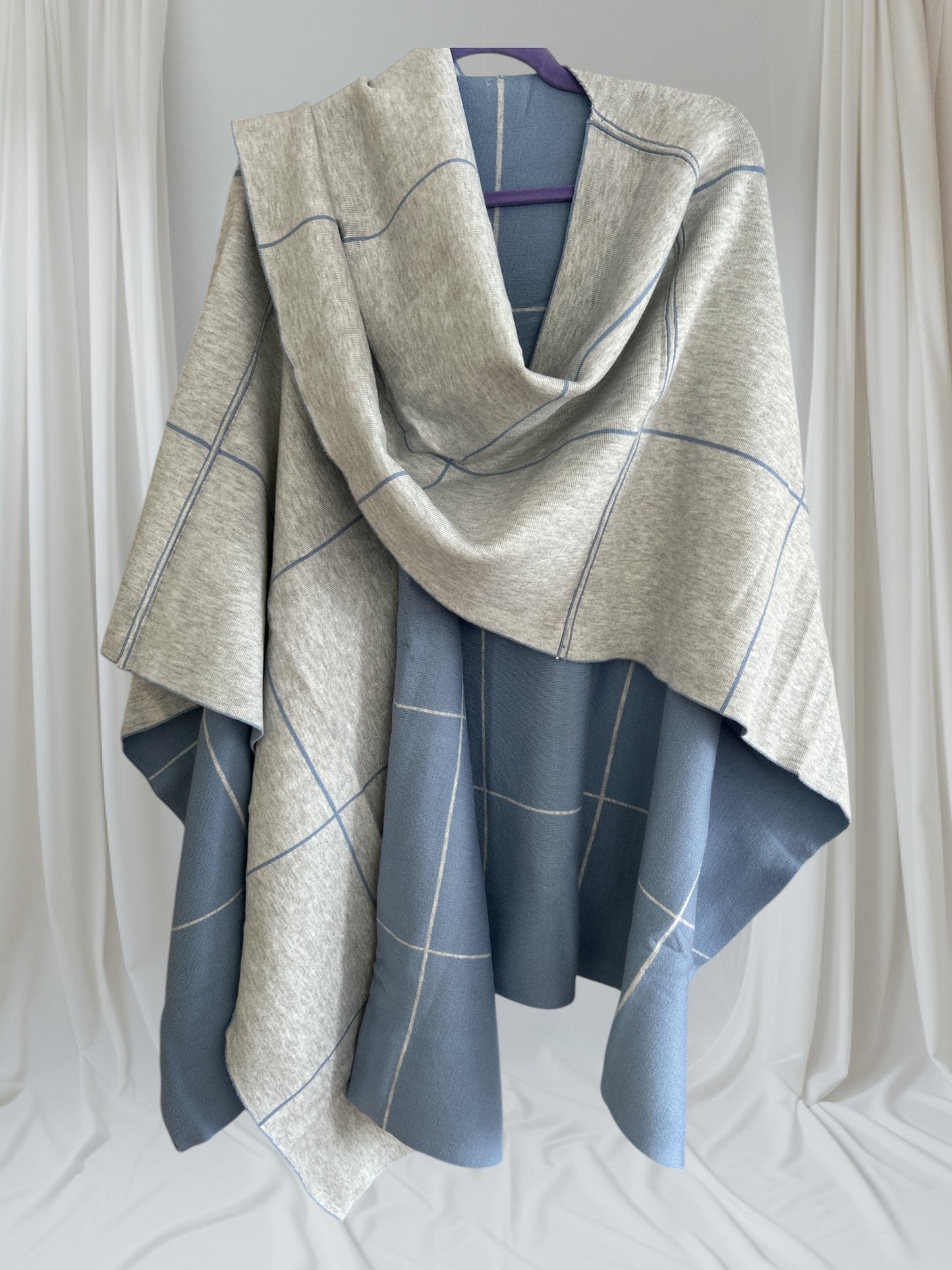 WOMENS WYNNE COLLECTION PONCHO WOOLY WARM CREAM/GREY TAGGED NEW