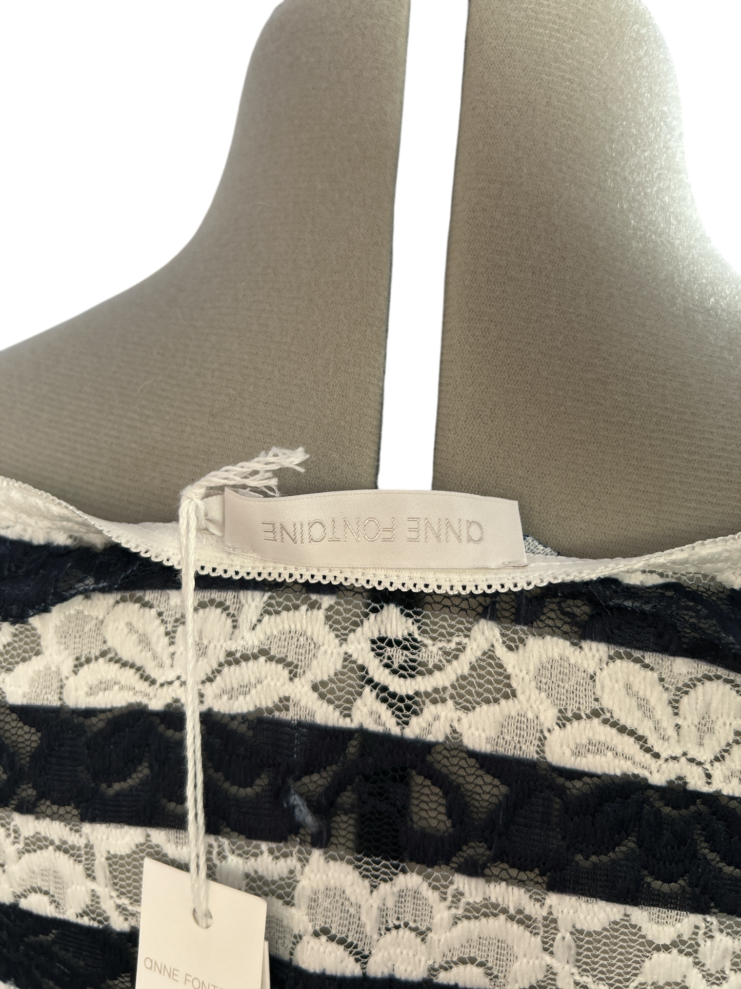 WOMENS ANNA FONTAINE LACE NAVY/WHITE DESIGNER TOP 12/14 UK NEW & TAGGED RRP£250