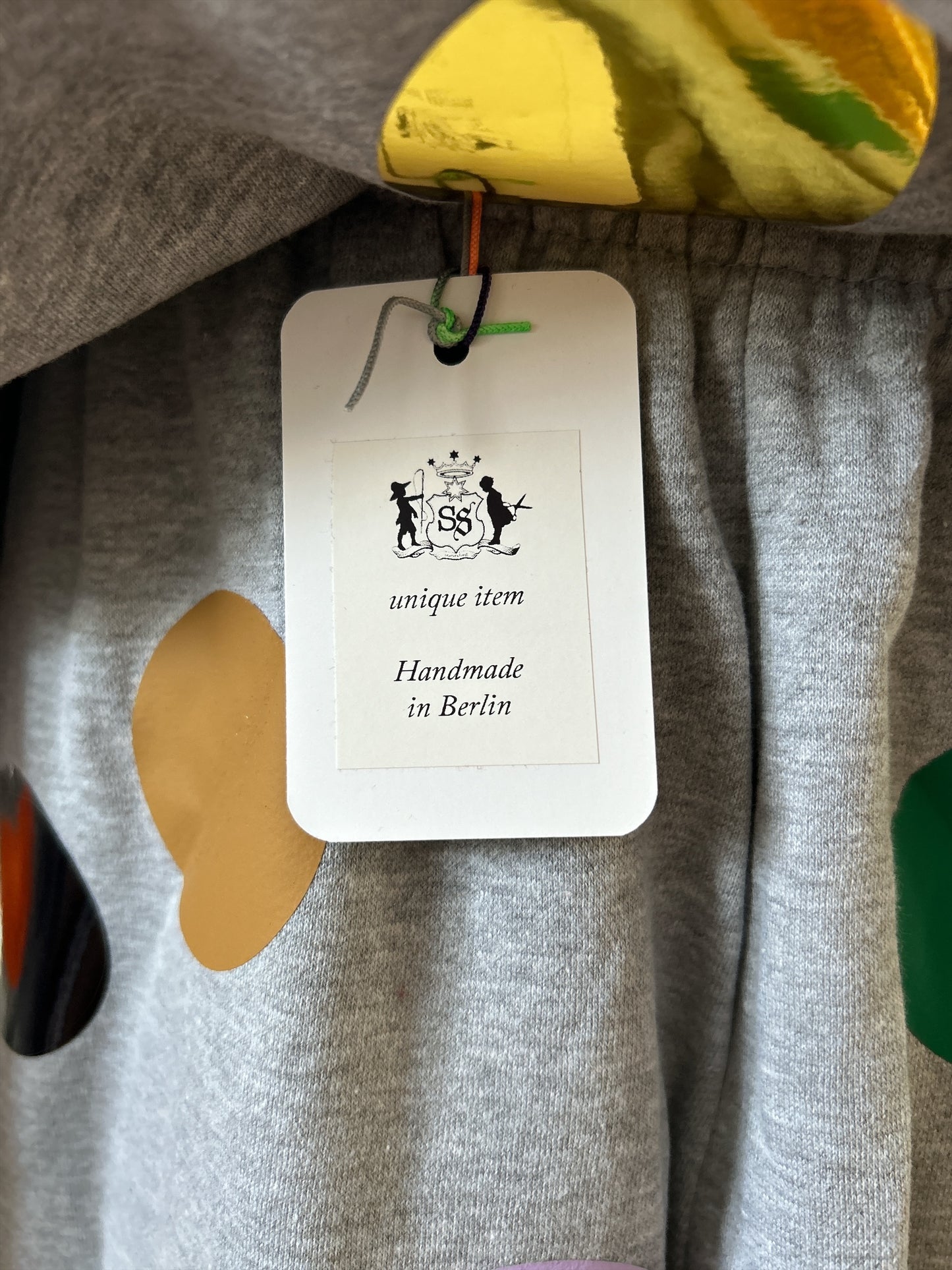 STARSTYLING UNISEX JOGGERS AND X TOP SPOTS UK SIZE LARGE/XLARGE NEW & TAGGED