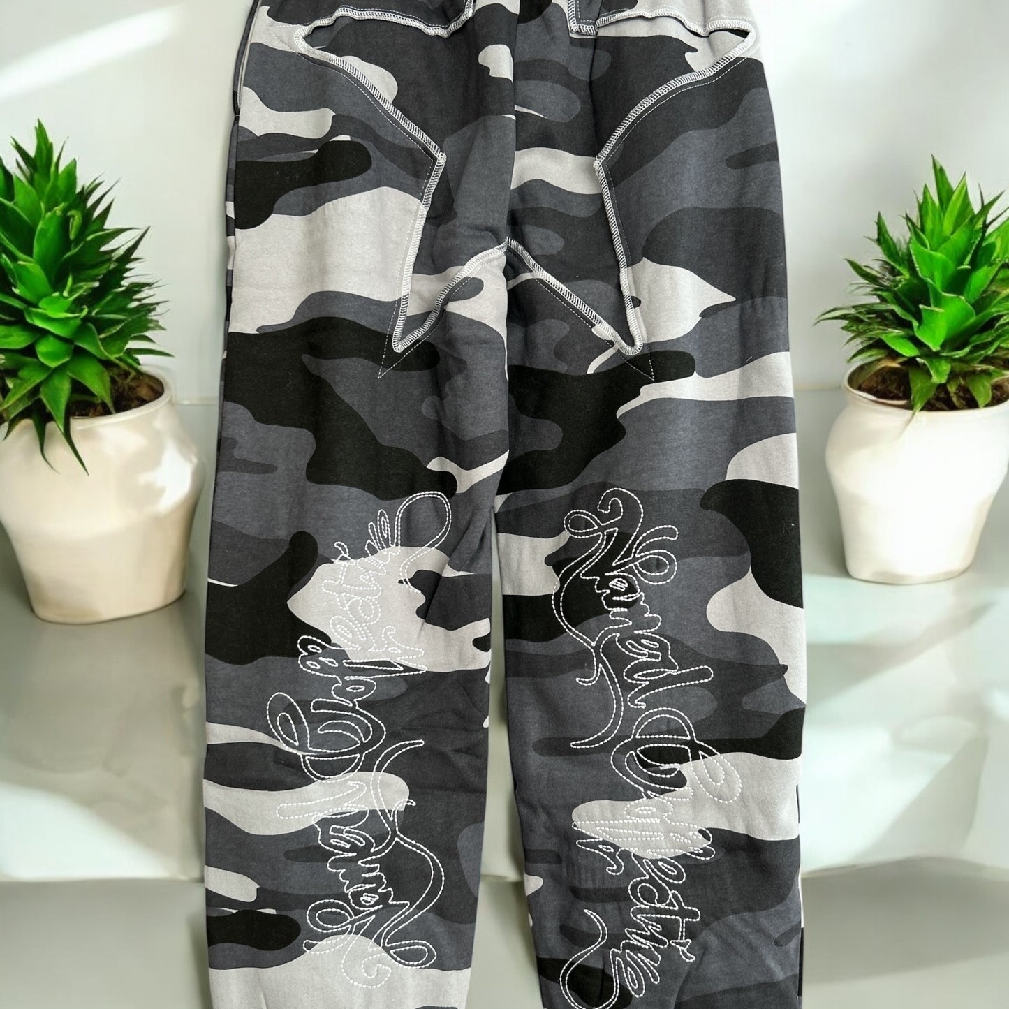 UNISEX NAMED COLLECTIVE OVERSIZED SWEATPANTS NEW TAGGED MEDIUM.